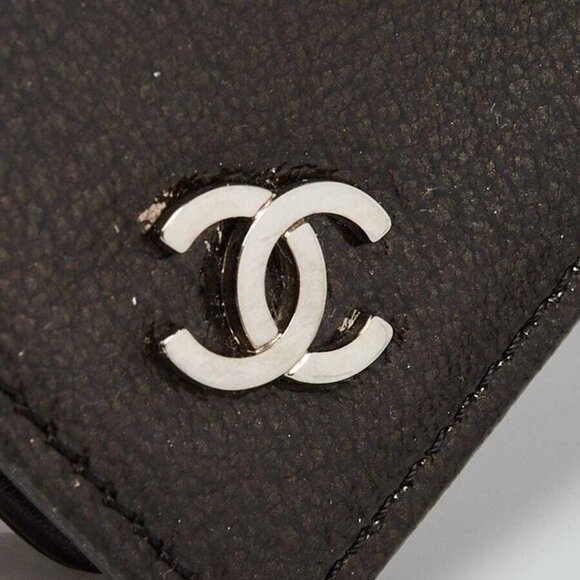 Chanel Black Patent Leather CC Compact Wallet - Picture 4 of 10